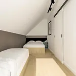 2 Bedroom Front In Jezierzany