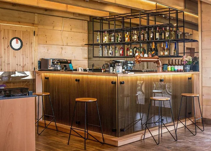 2 Bedroom Cozy In Jezierzany